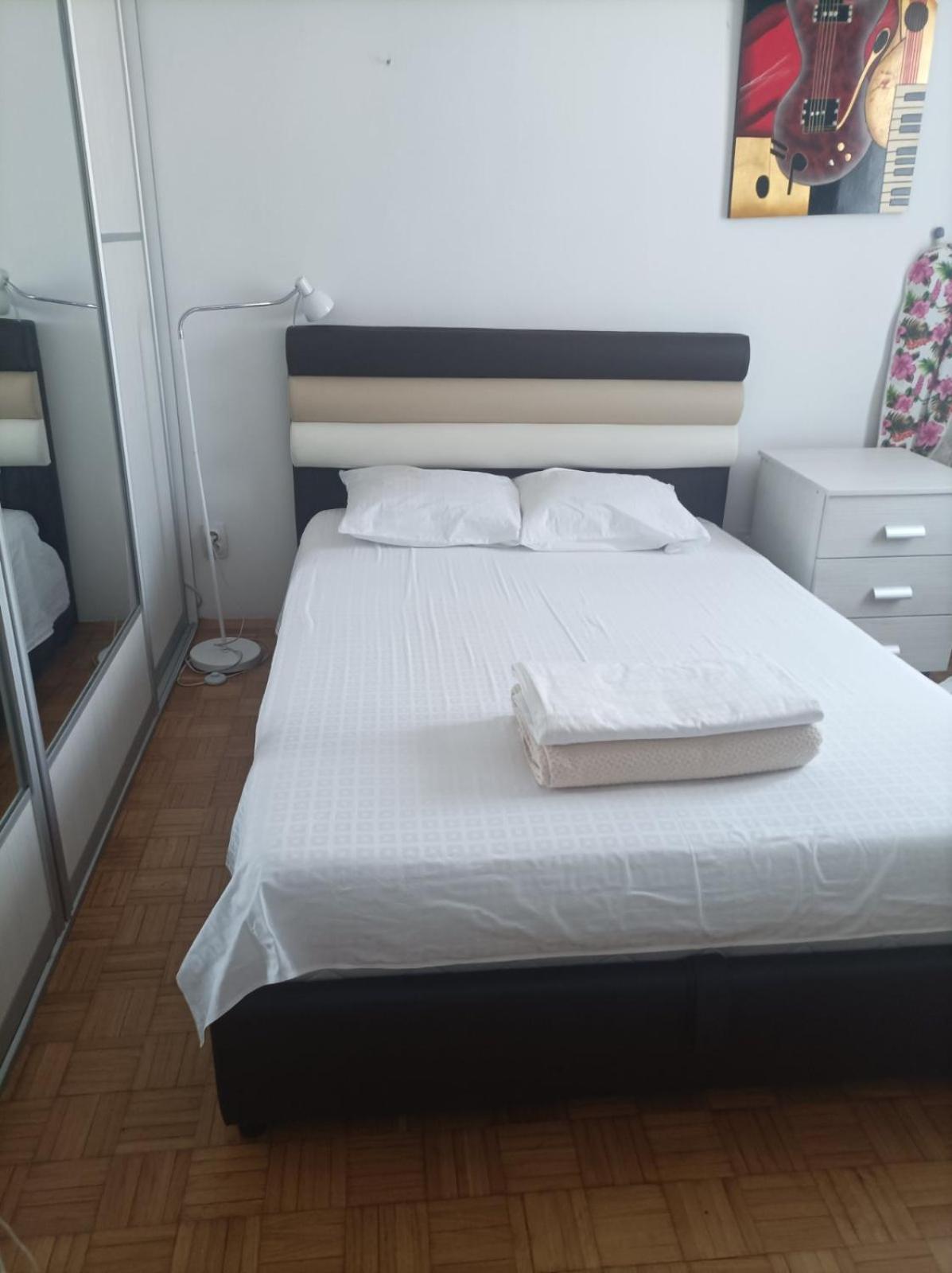 Bliri Bliri Lägenhet Belgrad Exteriör bild
